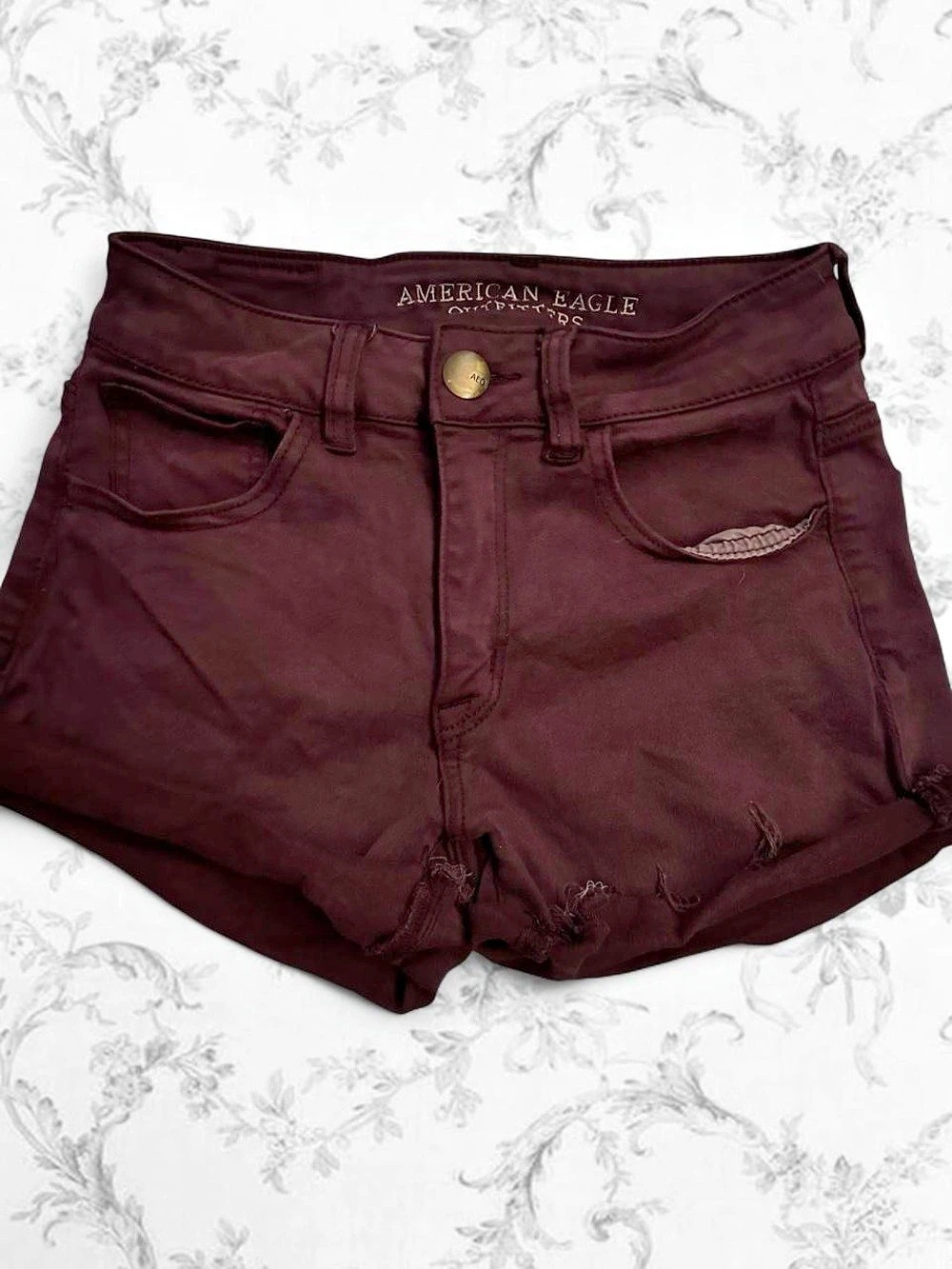 American Eagle Outfitters Hi-Rise Shortie Jean Shorts in Burgundy Size 0